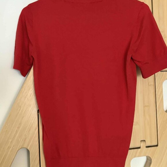 Classic Red Short Sleeve Knit Top – Size Small - Picture 2 of 2